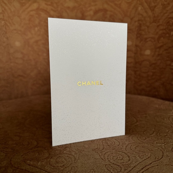 ✉️ Chanel White and Gold Greeting Card - Picture 2 of 5